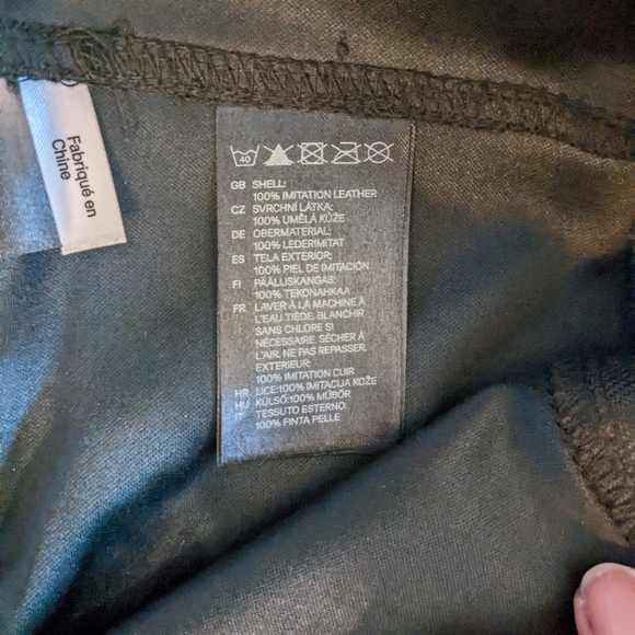 H&M Trish Summerville The Girl with the Dragon Tattoo Pleather Leggings - Picture 3 of 5